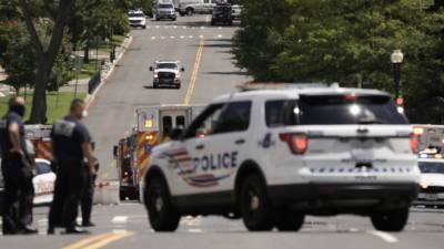 Мужчина, угрожавший взорвать бомбу в Вашингтоне, сдался полиции