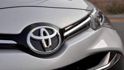 Концерн Toyota резко сокращает выпуск популярных моделей: что будет с ценами в Израиле