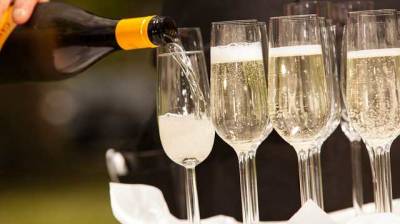 В России запретили называть игристое вино из Шампани шампанским