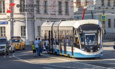 В Москве трамвай сошел с рельсов