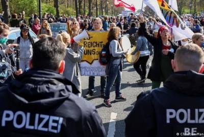 В Берлине запретили акции ковид-диссидентов