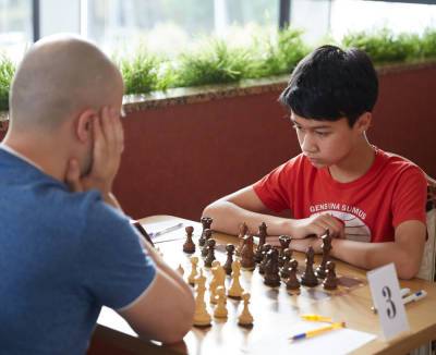 Дальневосточный турнир по шахматам стартовал в Южно-Сахалинске