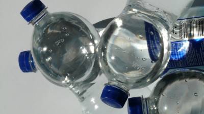 Пластиковая тара может снизить качество бутилированной воды