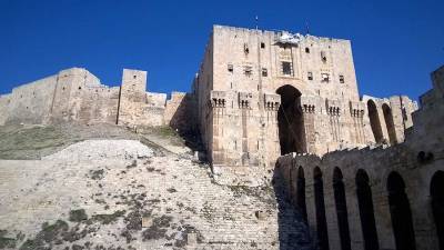 Специалисты приступили к восстановлению исторической цитадели Алеппо