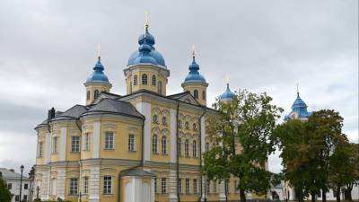 Путин оценил итоги реставрации Коневского монастыря