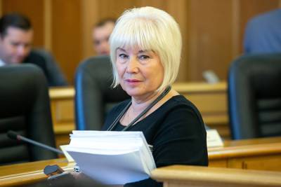 В Екатеринбурге умерла депутат гордумы. У нее был коронавирус