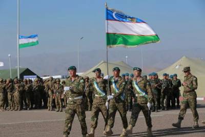 Около 200 военных Узбекистана прибыли на таджикско-афганскую границу