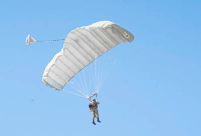 Холдинг «Технодинамика» представил новые парашютные системы для ВДВ
