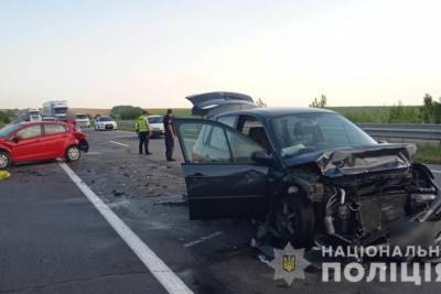 Жуткая авария на Одесчине: столкнулись три автомобиля, среди пострадавших - дети