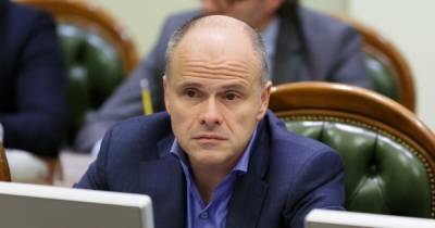 Украине придется вводить ограничения для непривитых против COVID-19, — Радуцкий