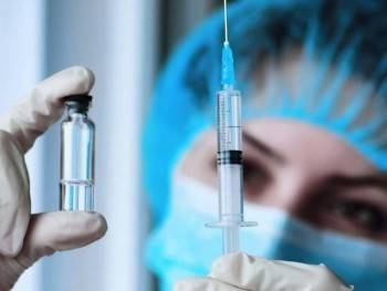 В сентябре начнут испытания новой российской вакцины от коронавируса «Бетувакс-Ков-2»
