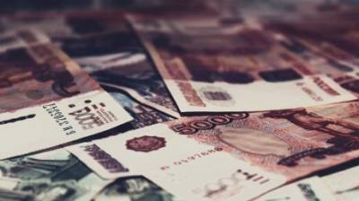 Пензенцы начали получать по 10 000 рублей на школьников