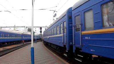 В Украине из-за непогоды опаздывают 10 пассажирских поездов: список