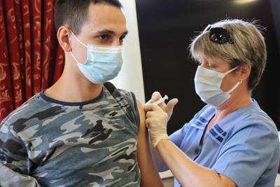 На Урале часть дефицитной вакцины «Спутник Лайт» отдали сотрудникам ГУФСИН