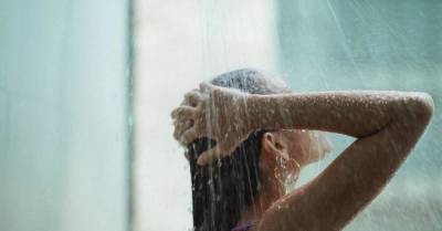 Можно ли мыться ржавой водой — и чего опасаться блондинкам