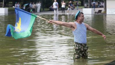 Онищенко оценил риск подхватить инфекцию вместе с водой из фонтана