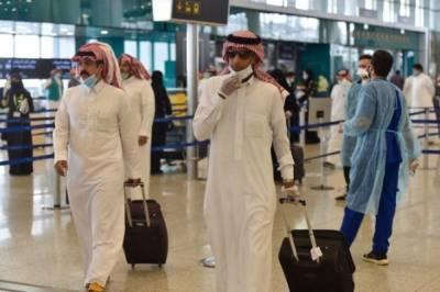 Саудовская Аравия будет штрафовать за посещение коронавирусных стран
