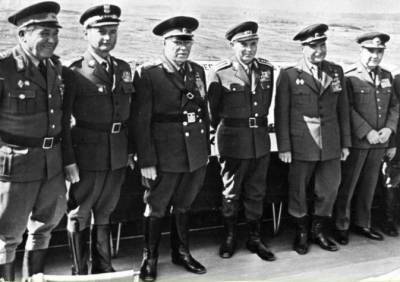 Тайна смерти четырёх министров обороны советского военного блока: в чём обвиняют ЦРУ - russian7.ru - Чсср