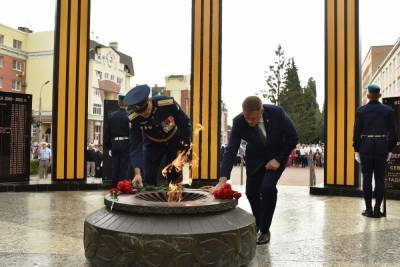 В День ВДВ Любимов возложил цветы к памятнику генералу Маргелову