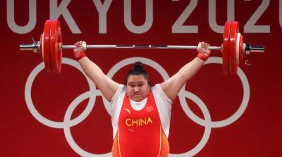 Китайская тяжелоатлетка Вэньвэнь Ли выиграла золото Игр в категории свыше 87 кг