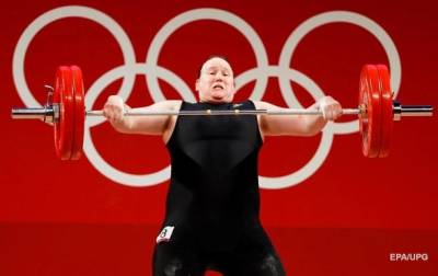 Первая на Олимпиаде спортсменка-трансгендер провалила выступление