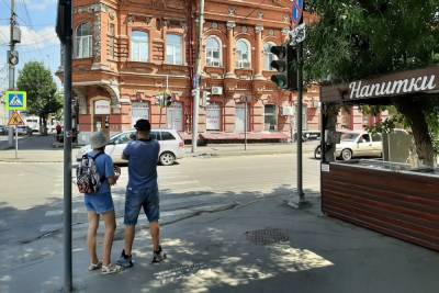 Работающим саратовским подросткам дадут по полторы тысячи рублей