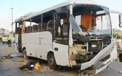 В турецкой Анталье перевернулся автобус с российскими туристами, четыре человека погибли