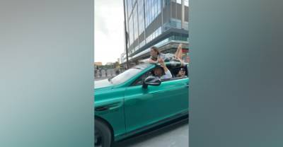 Блогер привязал девушку к крыше Bentley и с ветерком прокатил по Москве
