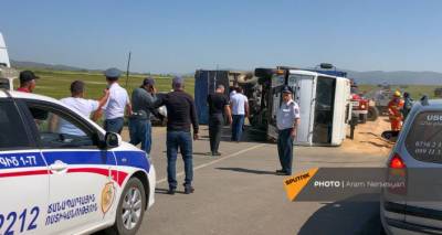 Три человека пострадали в ДТП в Арагацотнской области Армении
