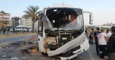 В Турции перевернулся автобус с гражданами РФ: четыре человека погибли (видео)