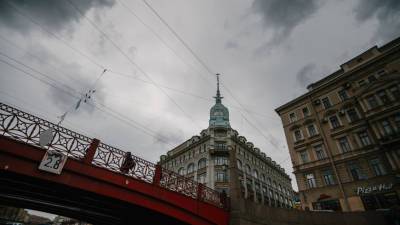 Около 100 аварийных бригад готовы устранять последствия ливня в Санкт-Петербурге