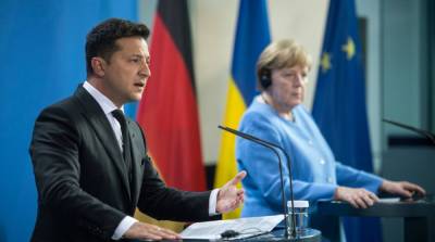 Зеленский рассказал, чего ожидает от визита Меркель в Украину