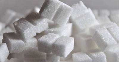 Названа допустимая дневная доза сахара