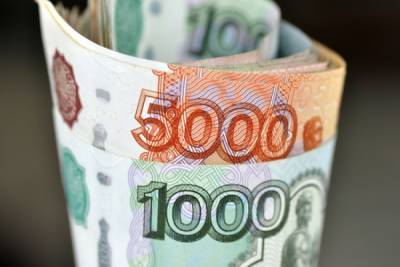 Опрос: более половины россиян подрабатывают из-за нехватки денег