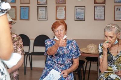 Астраханские пенсионеры отметили Яблочный Спас