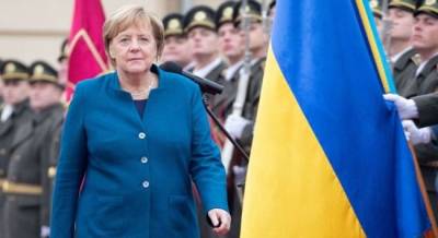 Меркель может привести из Москвы гарантии для Украины — Зеленский