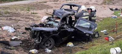 Появились кадры с места смертельной аварии на трассе в Карелии, где погибли три человека (ФОТО)