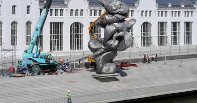 Собчак оценила скандальную скульптуру в центре Москвы