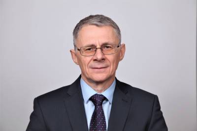 Управляющий сахалинским отделением Банка России Владимир Апанасенко выходит на пенсию