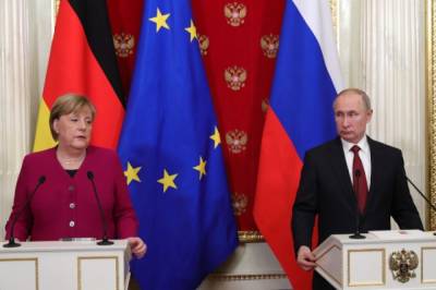 Кремль назвал темы предстоящих переговоров Путина и Меркель в Москве