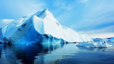 На вершине ледников в Гренландии впервые в истории прошел дождь