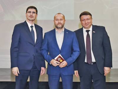 Гендиректор АПЗ Андрей Капустин награжден медалью «В память 800-летия Нижнего Новгорода»