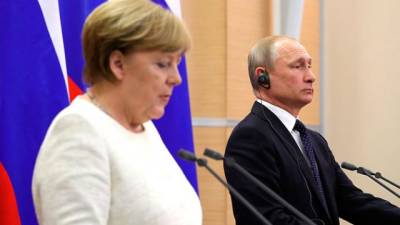 Меркель и Путин проведут переговоры в Москве
