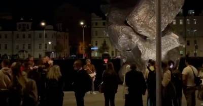 Россияне попросили убрать скандальную скульптуру из центра Москвы