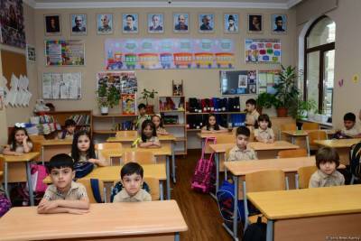 В Азербайджане с 15 сентября планируется возобновить занятия в школах - Шахмар Мовсумов - trend.az - Азербайджан
