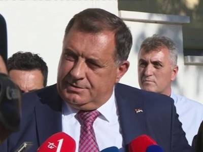 Лидер боснийских сербов заявил, что сараевские спецслужбы получили...