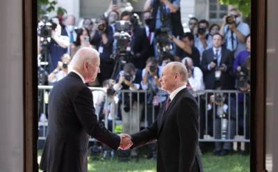 WSJ: Путин на встрече с Байденом выступил против военного присутствия США в странах Средней Азии
