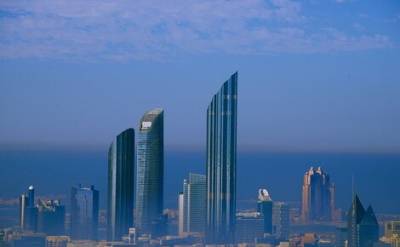 В столице ОАЭ начинают действовать новые коронавирусные правила для местных жителей и туристов