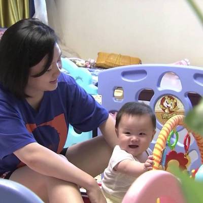 В Китае разрешили семьям воспитывать до трех детей