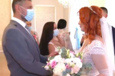 Осипов пришёл на свадьбу дочери женщины, погибшей на пожаре в Осетровке в 2018 году